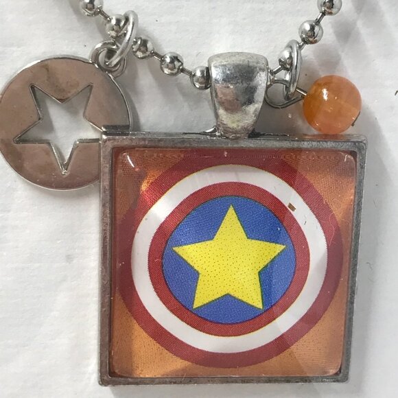 NEW Pendent with Stars and a colorful bead.  Includes 22 inch chain - Picture 3 of 5
